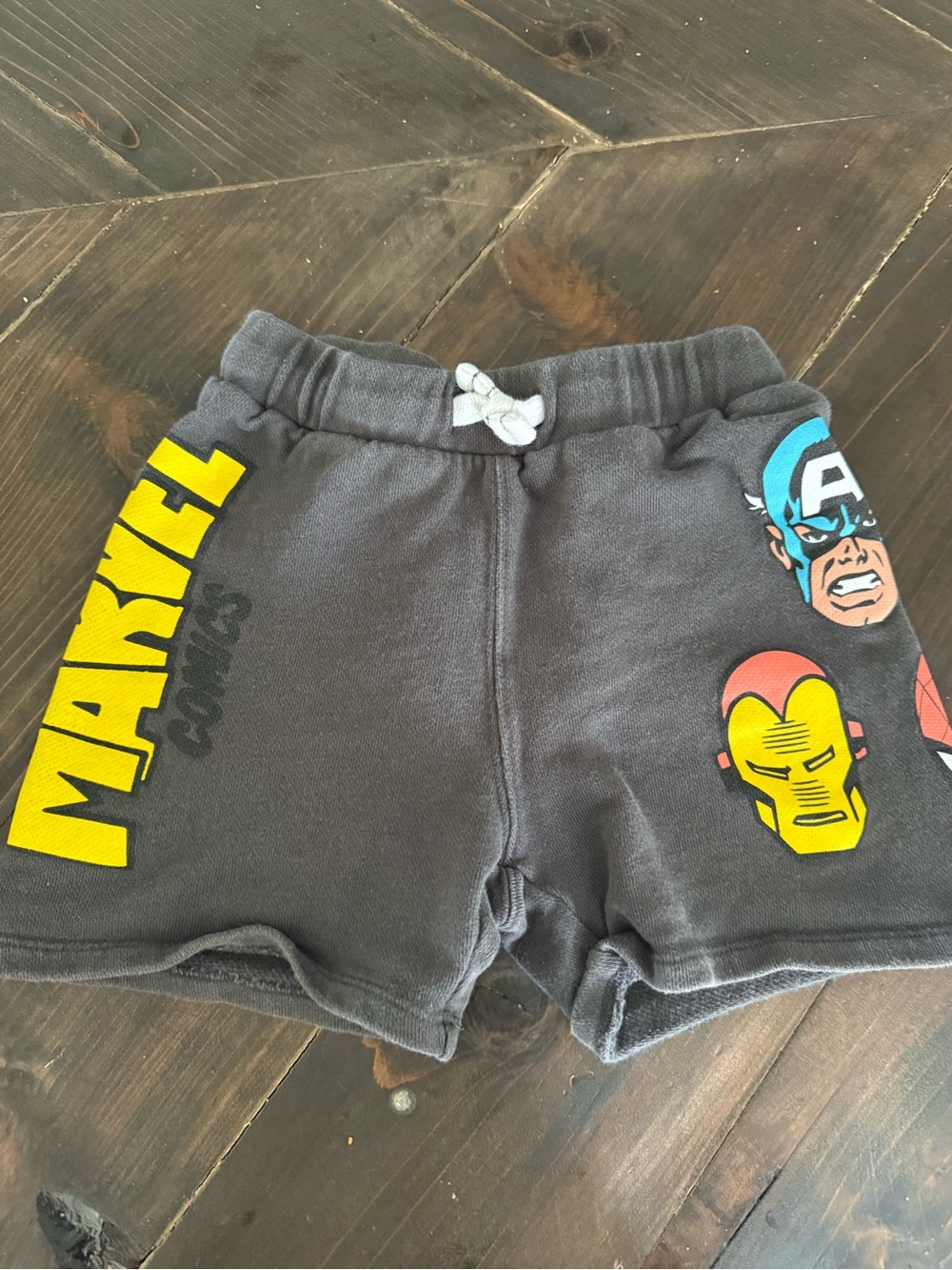 Zara Marvel Boys Shorts Size 5 Year